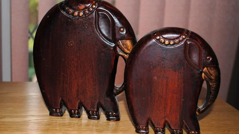 Arte Ornament Z Pyłu Drzewnego F560072