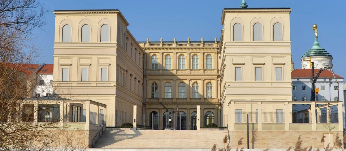 Dulux Farba Elewacyjna Biała 10L