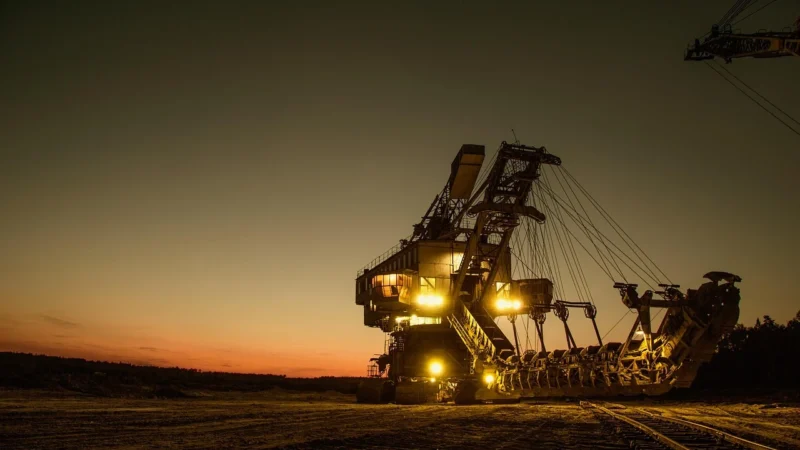 JCB: Nowa łyżka skarpowa 150 cm – Czy warto ją zamontować?