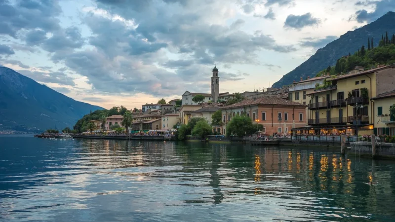 Limone Town 22X22