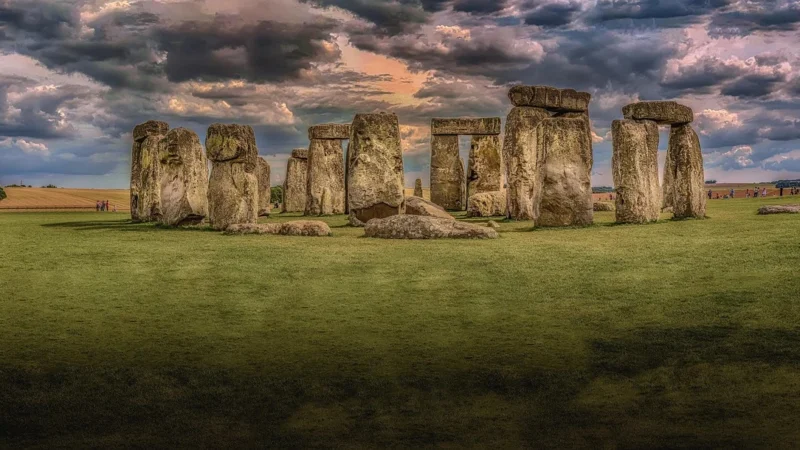 Nowa Gala Stonehenge Ciemny Szary Cokół Lappato Mat 7,8X59,7