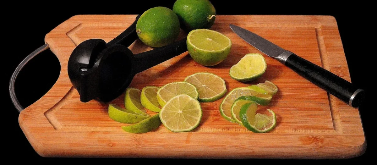 Tulup Deska do krojenia Limonki 60x52cm (PLDKNN73344255)