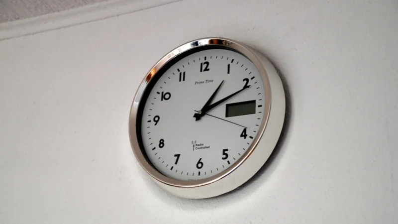 Tulup Zegar Ścienny Kwadrat Abstrakcyjne Linie (Plzsk30X30Nn43520145)